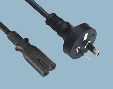 SAAԴ D05A IEC 60320 QT2βC7